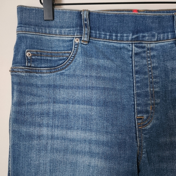 SPANXshape™ | EveryWear High Rise Pull On Straight Leg Jeans - Size XL - Picture 4 of 9